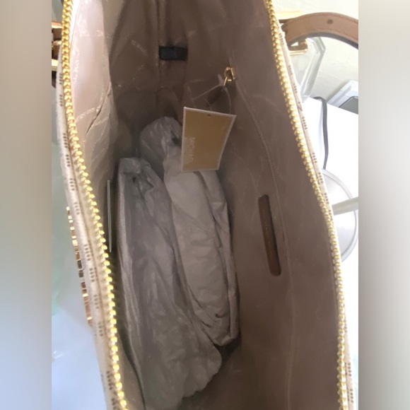 MICHAEL KORS BAG - Picture 11 of 15